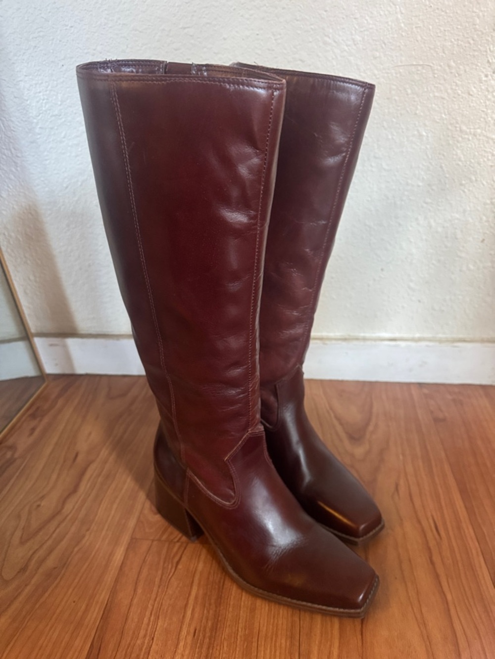Vince Camuto Red Leather Heeled boots